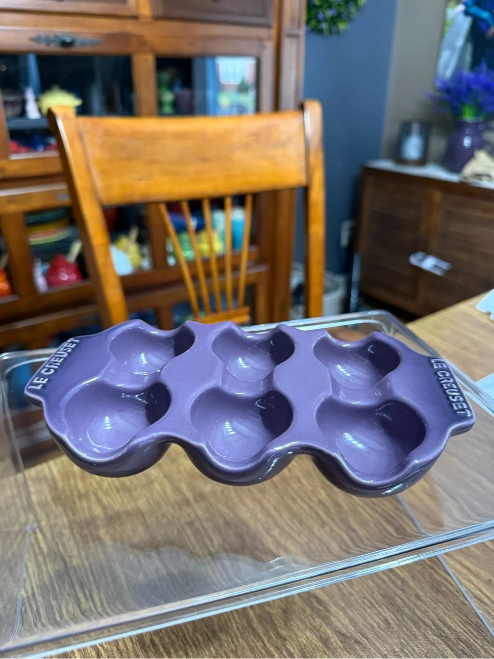 Le Creuset cassis Egg Tray - 6-egg Stoneware Holder